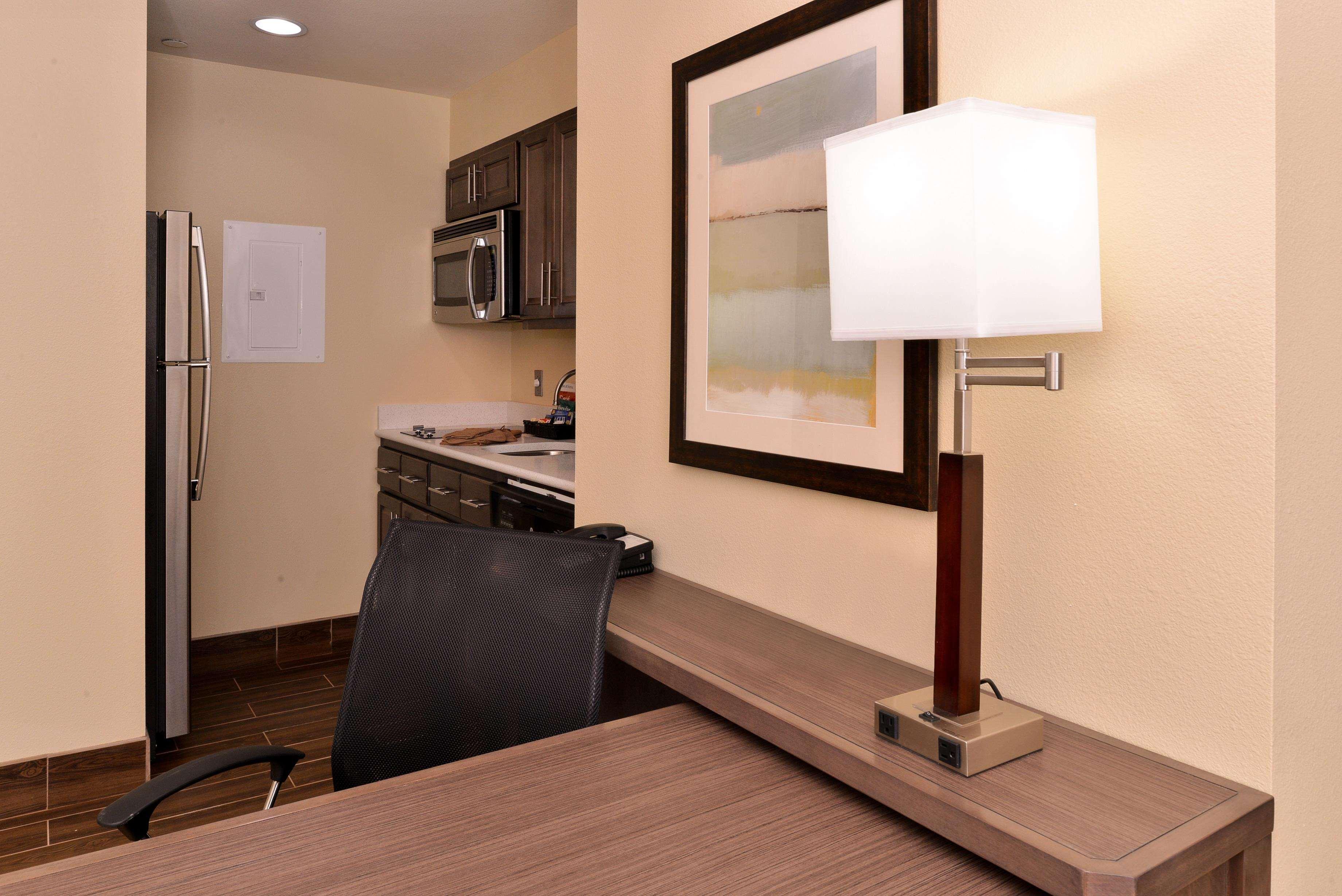 Homewood Suites By Hilton Гоума Екстер'єр фото