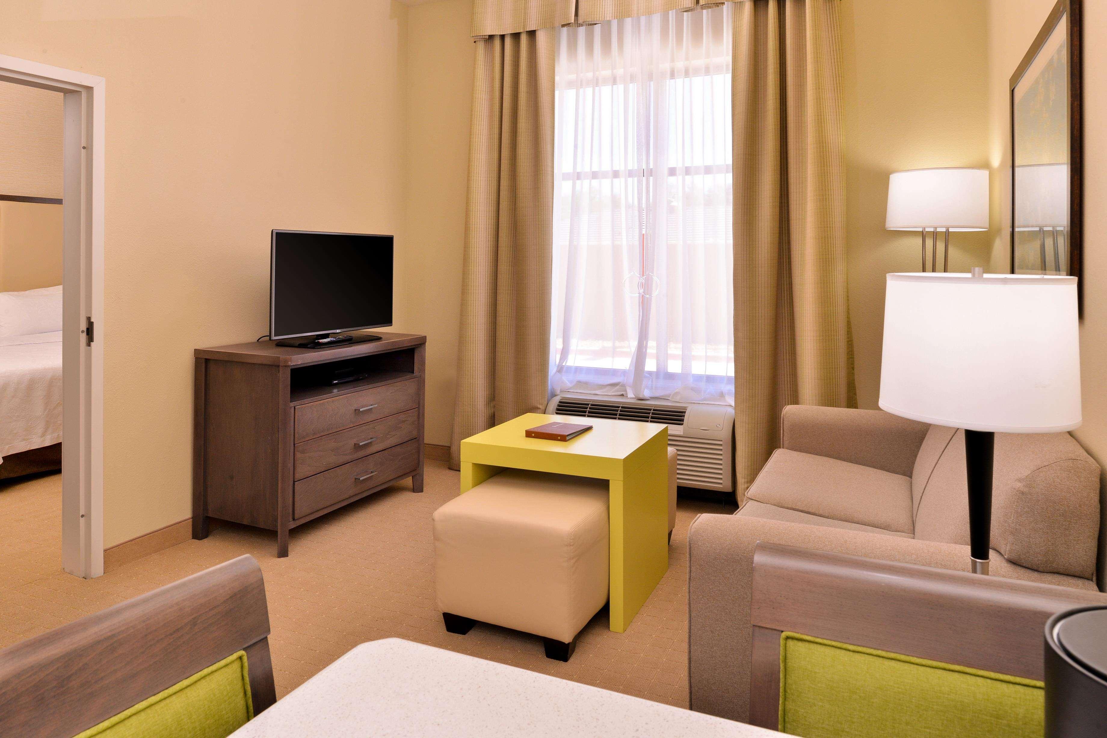 Homewood Suites By Hilton Гоума Екстер'єр фото