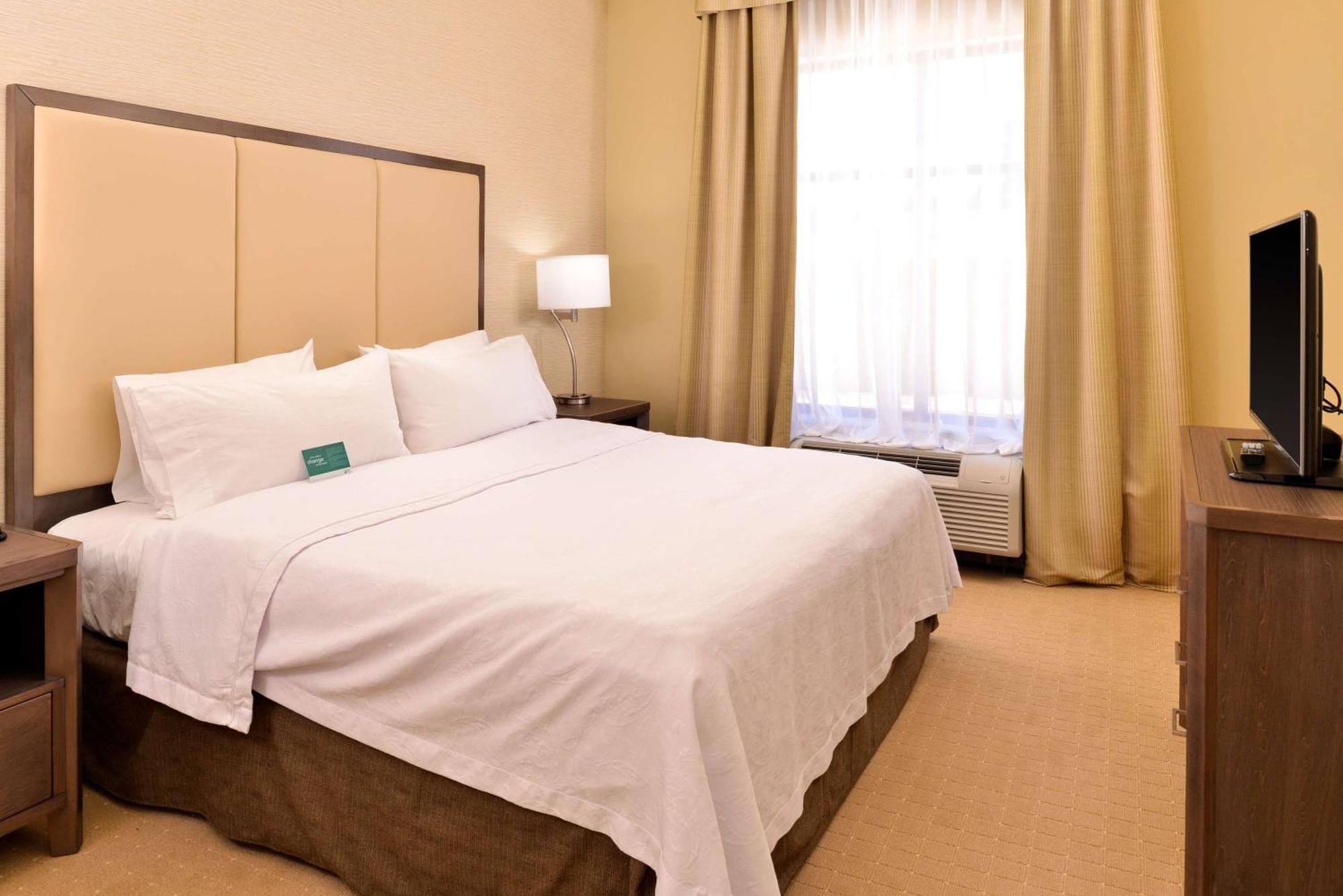 Homewood Suites By Hilton Гоума Екстер'єр фото